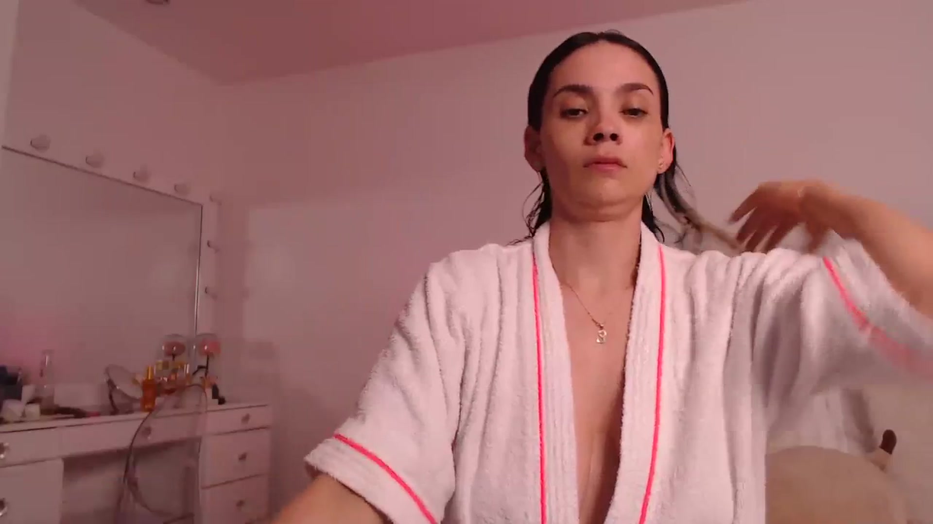 Gallery image thumbnail from AmyLi's myfreecams stream on, 11/15/2023, 07:01 image 16 of 20