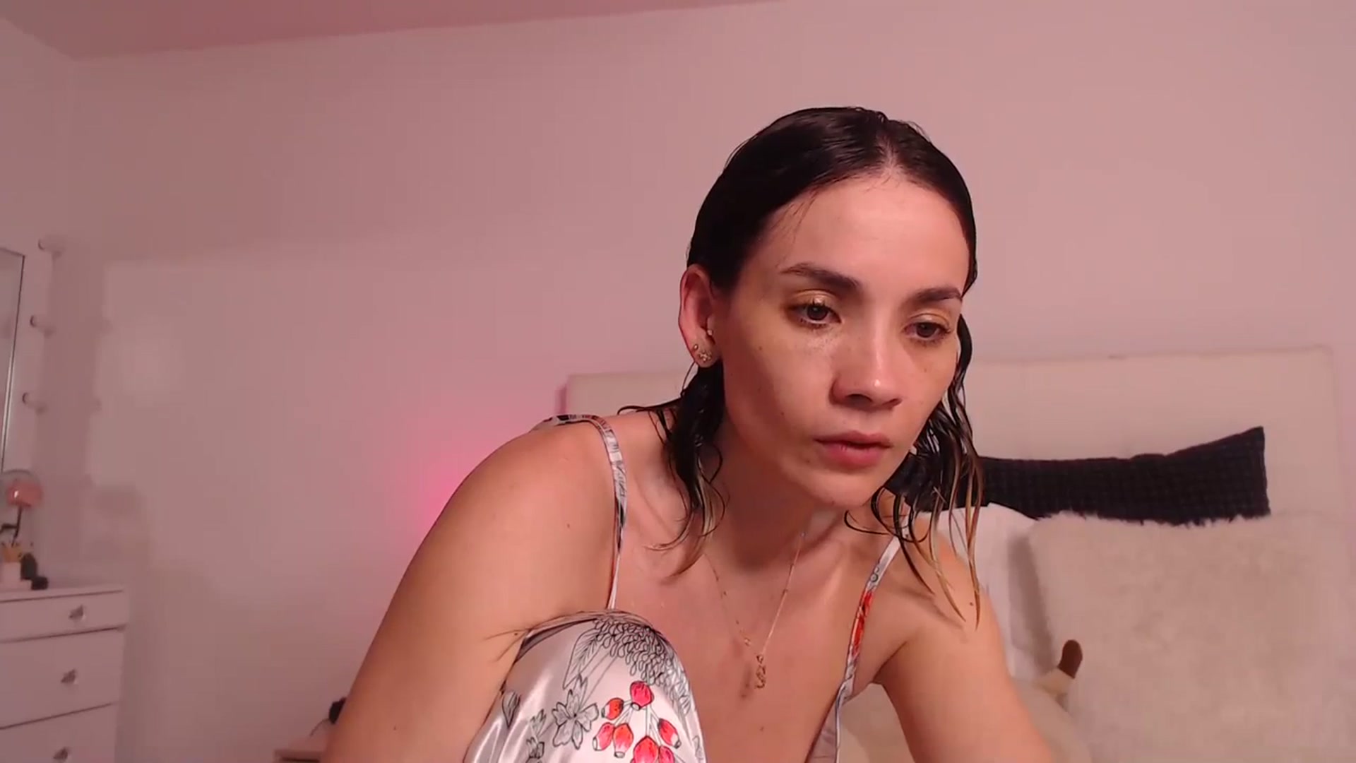 Gallery image thumbnail from AmyLi's myfreecams stream on, 11/15/2023, 07:01 image 20 of 20