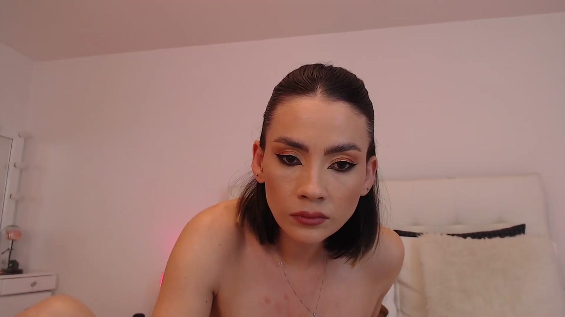 Gallery image thumbnail from AmyLi's myfreecams stream on, 12/09/2023, 07:08 image 2 of 20