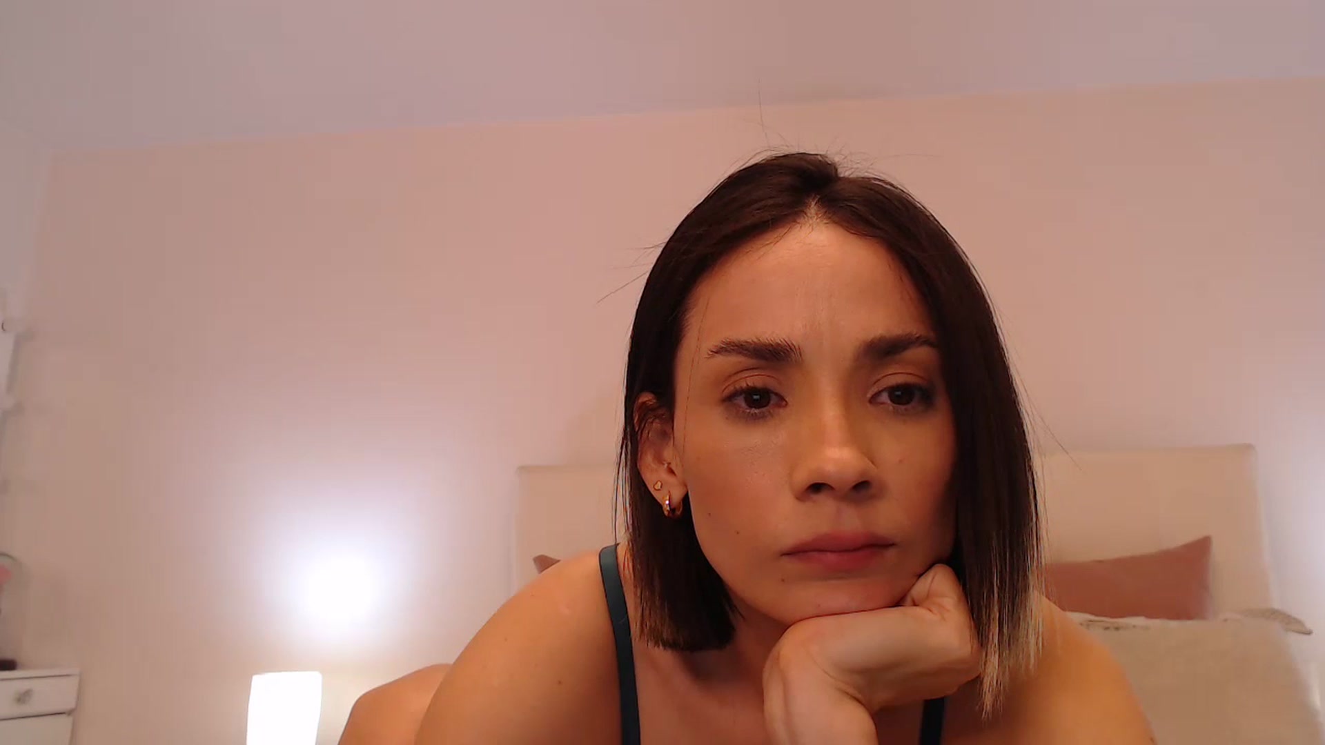 Gallery image thumbnail from AmyLi's myfreecams stream on, 03/16/2024, 07:39 image 6 of 20