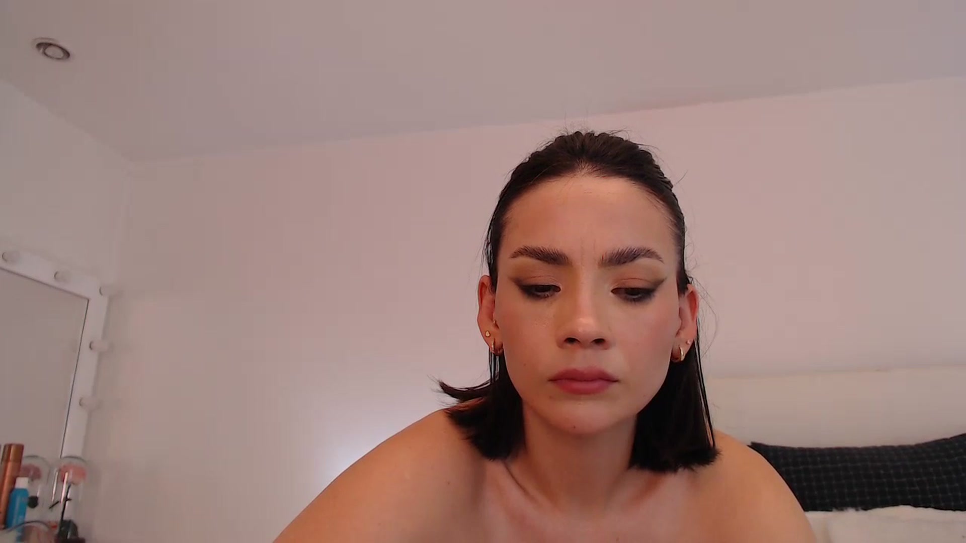 Gallery image thumbnail from AmyLi's myfreecams stream on, 05/14/2024, 08:25 image 20 of 20