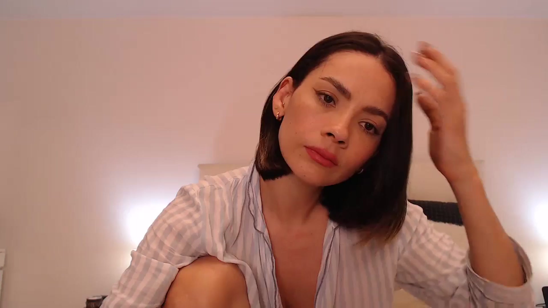 Gallery image thumbnail from AmyLi's myfreecams stream on, 05/16/2024, 07:19 image 1 of 20