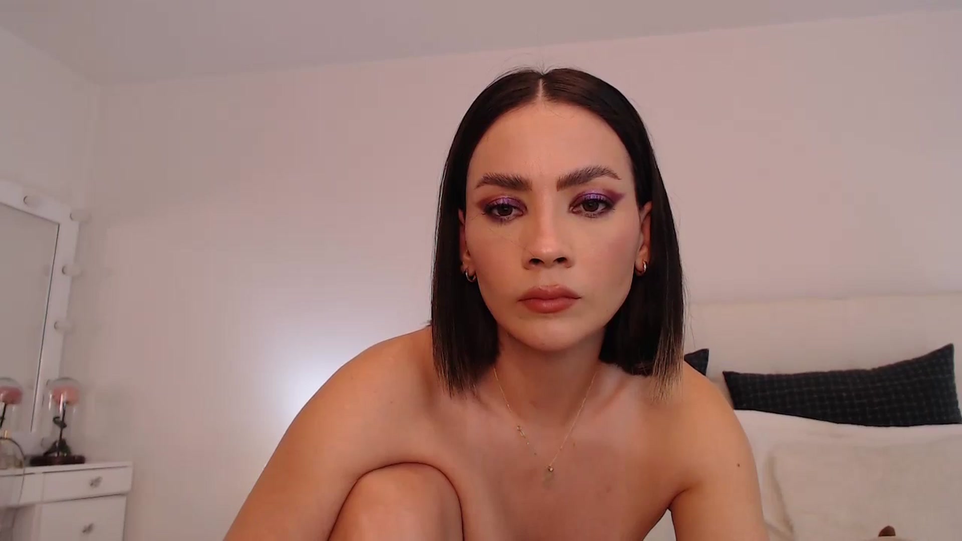 Gallery image thumbnail from AmyLi's myfreecams stream on, 06/07/2024, 07:53 image 10 of 20