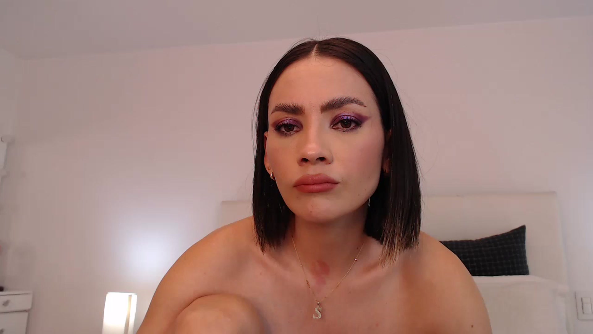 Gallery image thumbnail from AmyLi's myfreecams stream on, 06/07/2024, 07:53 image 13 of 20