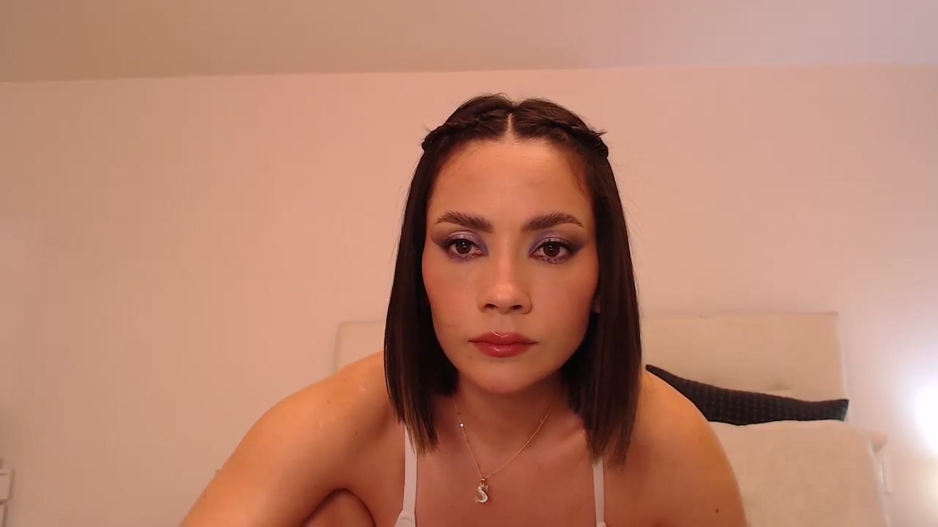 Gallery image thumbnail from AmyLi's myfreecams stream on, 06/13/2024, 07:16 image 4 of 20