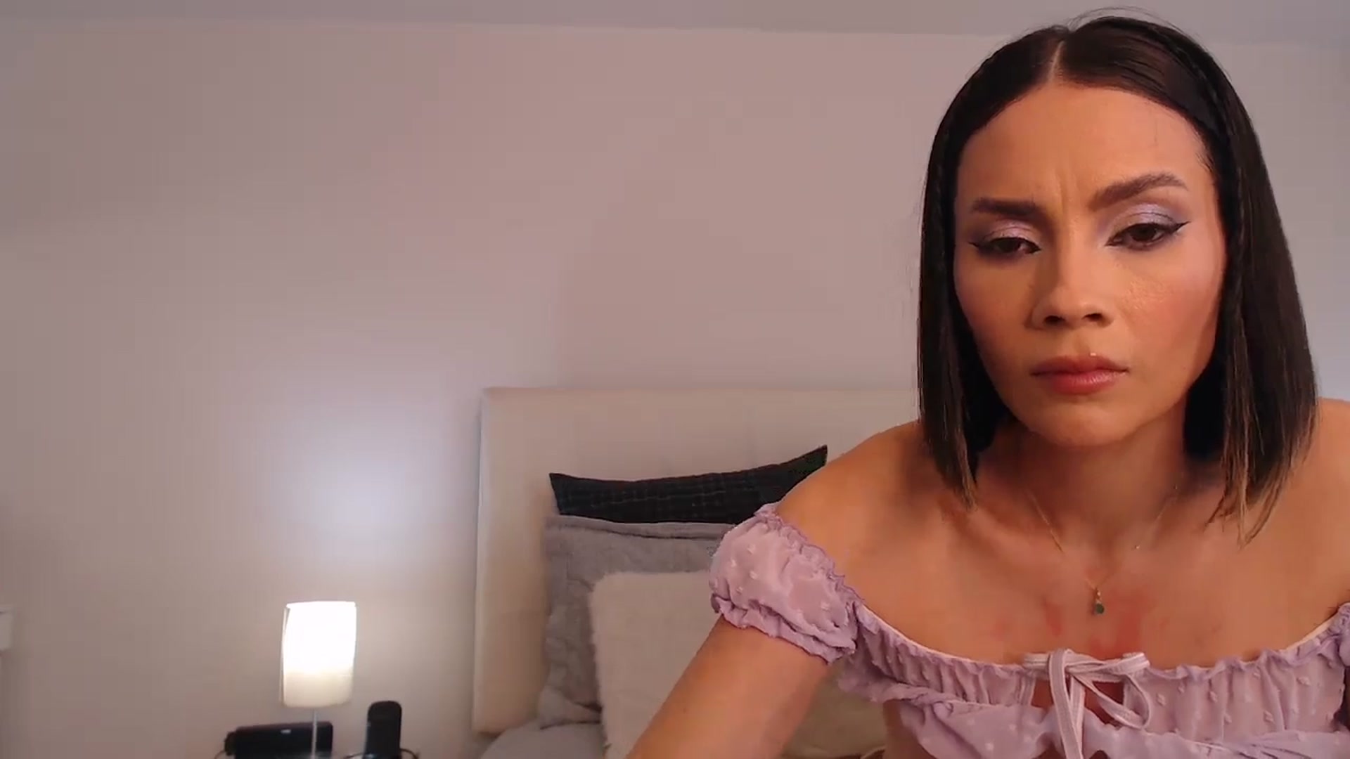 Gallery image thumbnail from AmyLi's myfreecams stream on, 06/15/2024, 07:03 image 14 of 20