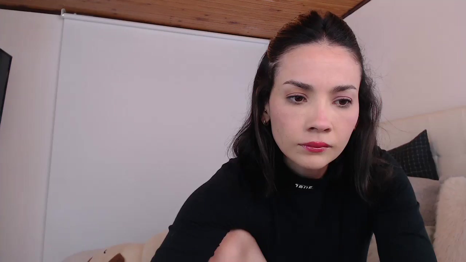 Gallery image thumbnail from AmyLi's myfreecams stream on, 08/15/2024, 08:07 image 1 of 20