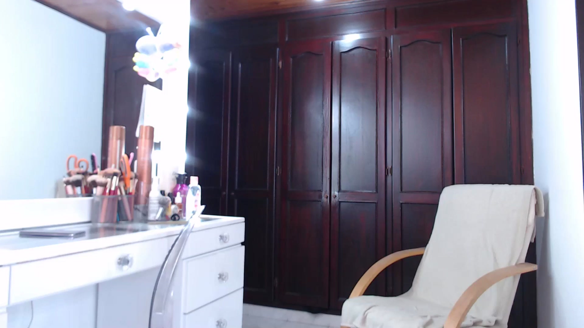 Gallery image thumbnail from AmyLi's myfreecams stream on, 09/11/2024, 15:11 image 1 of 20