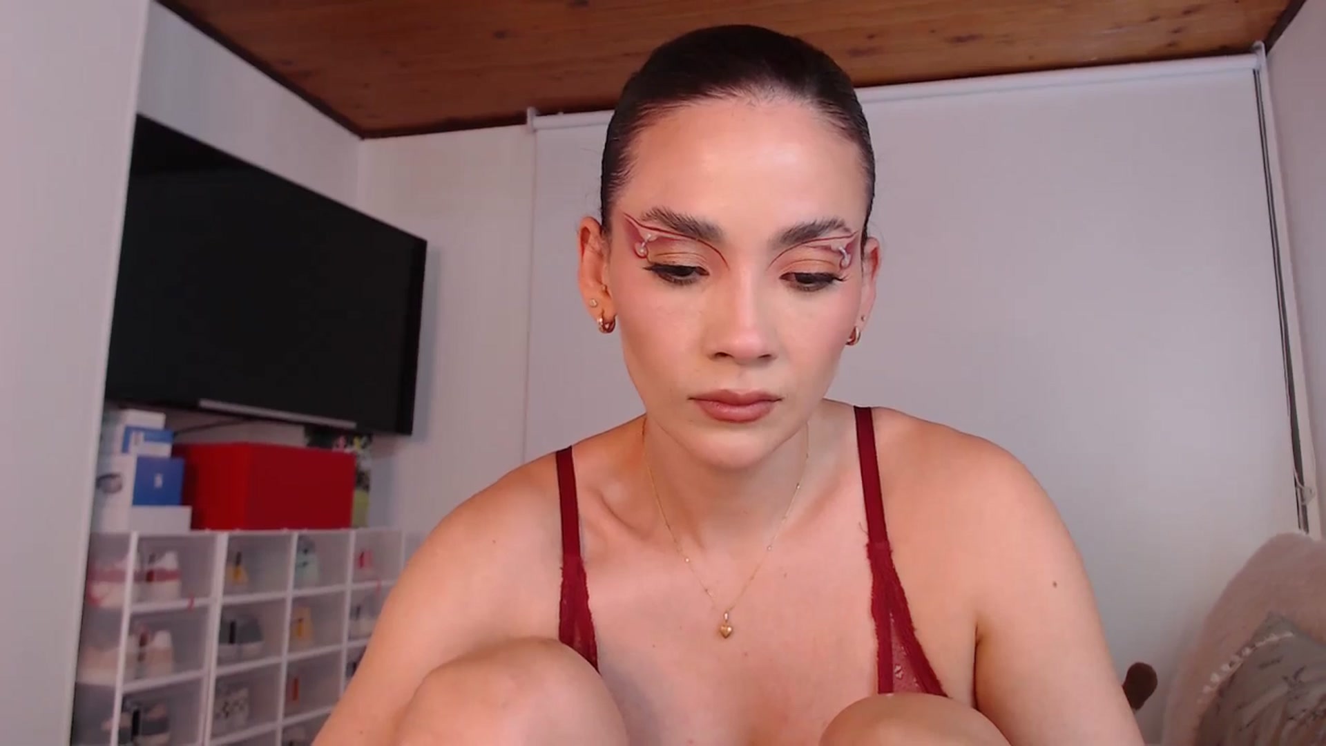 Gallery image thumbnail from AmyLi's myfreecams stream on, 10/27/2024, 06:22 image 5 of 20