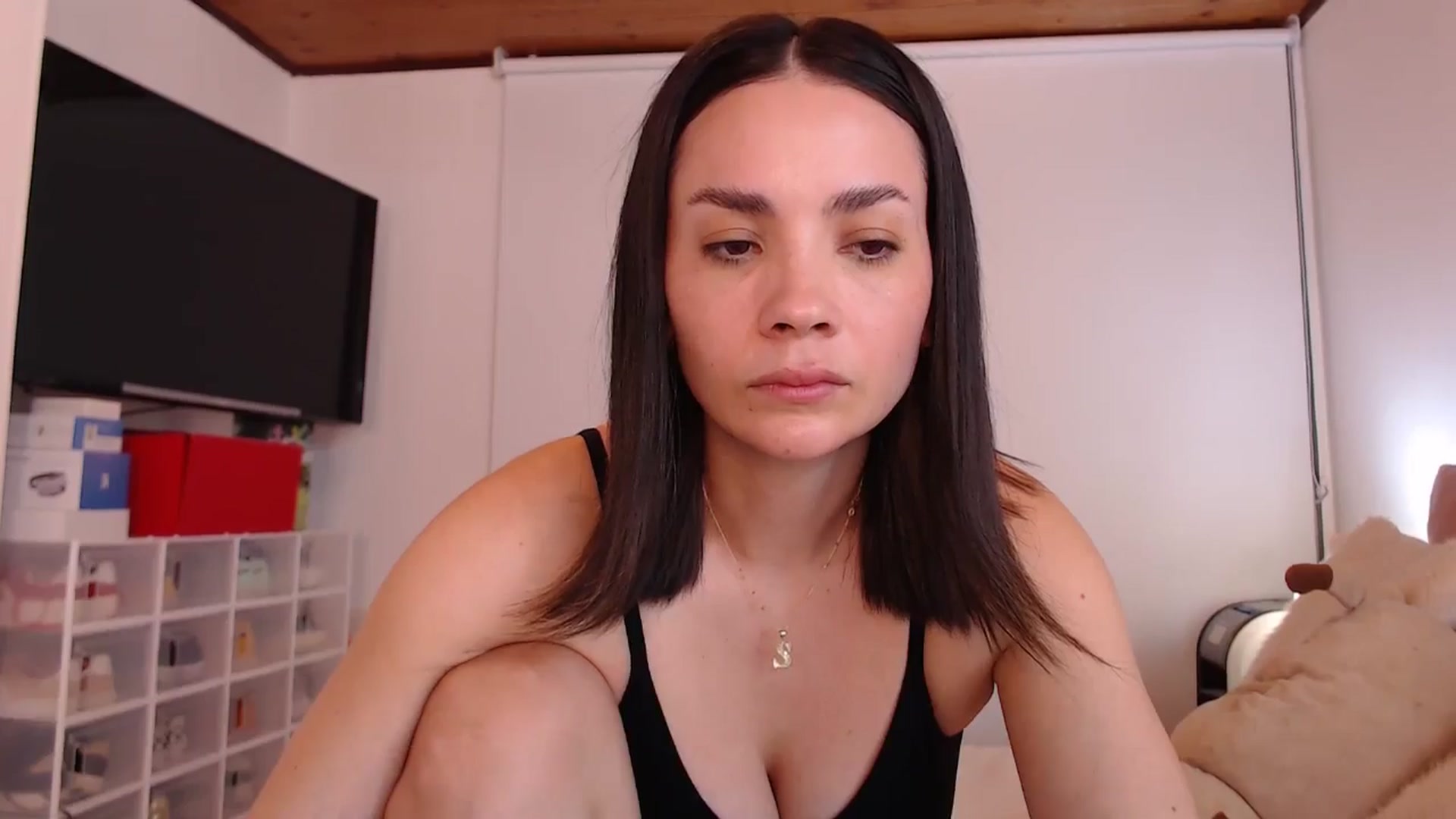 Gallery image thumbnail from AmyLi's myfreecams stream on, 11/28/2024, 05:43 image 2 of 20