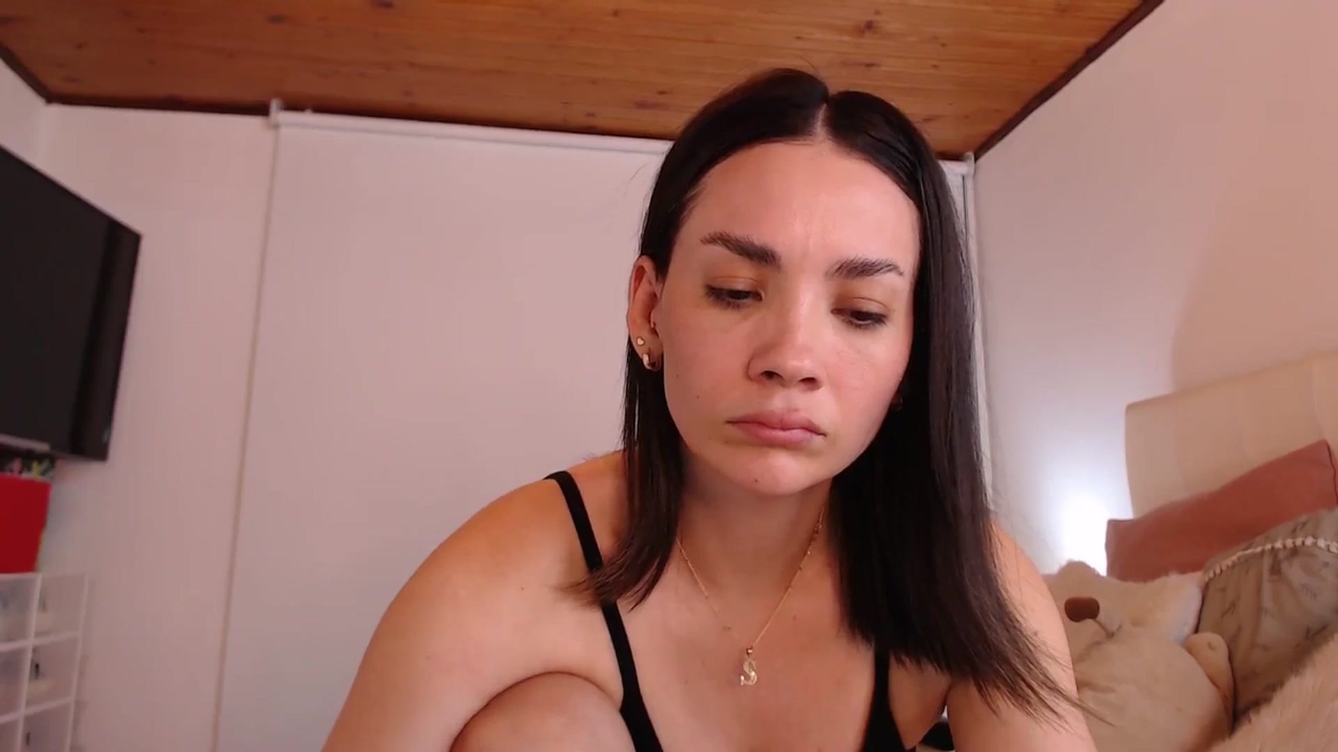 Gallery image thumbnail from AmyLi's myfreecams stream on, 11/28/2024, 05:43 image 8 of 20