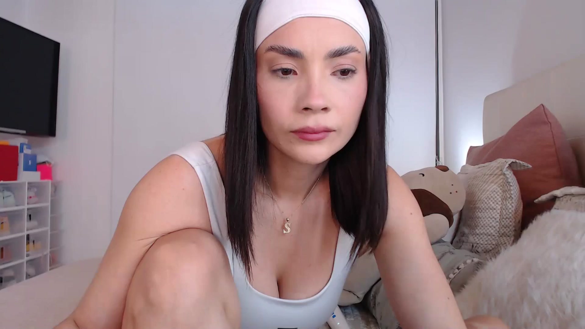 Gallery image thumbnail from AmyLi's myfreecams stream on, 01/29/2025, 06:59 image 1 of 20