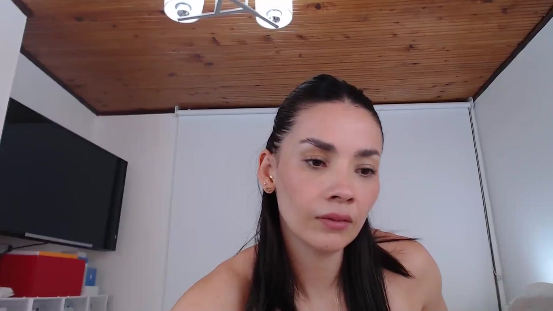 Gallery image thumbnail from AmyLi's myfreecams stream on, 02/14/2025, 06:38 image 16 of 20