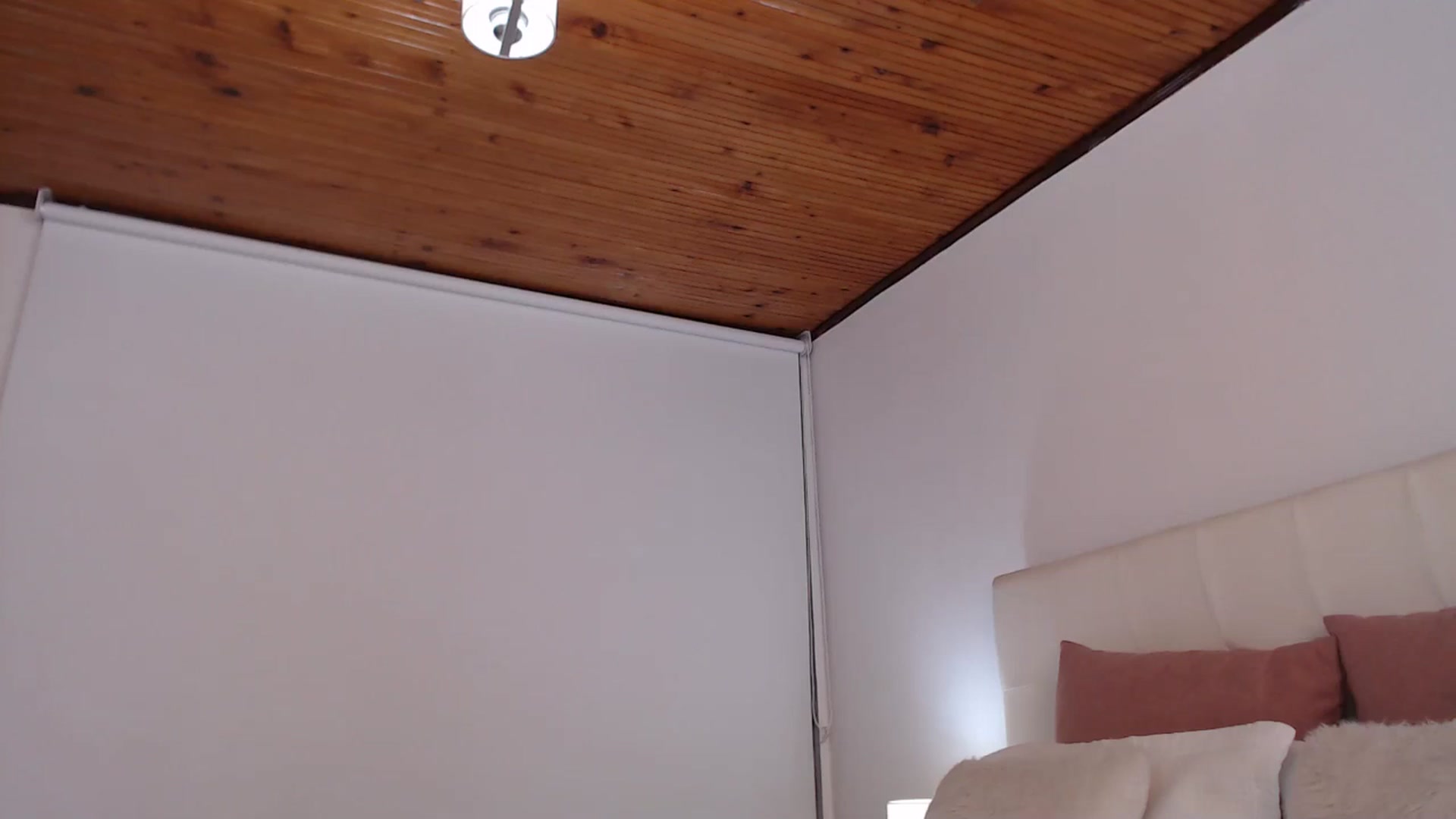 Gallery image thumbnail from AmyLi's myfreecams stream on, 09/28/2025, 07:11 image 10 of 20