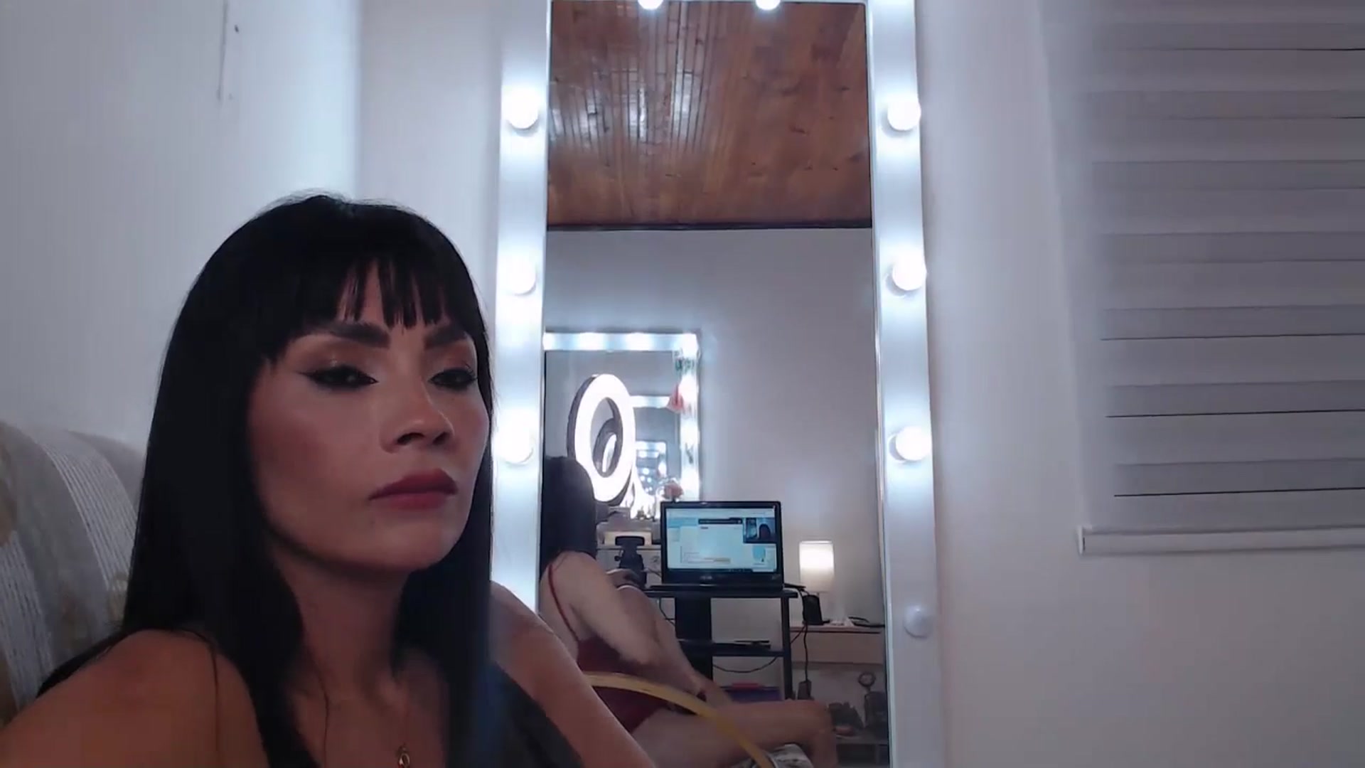 Gallery image thumbnail from AmyLi's myfreecams stream on, 02/22/2026, 07:13 image 3 of 20