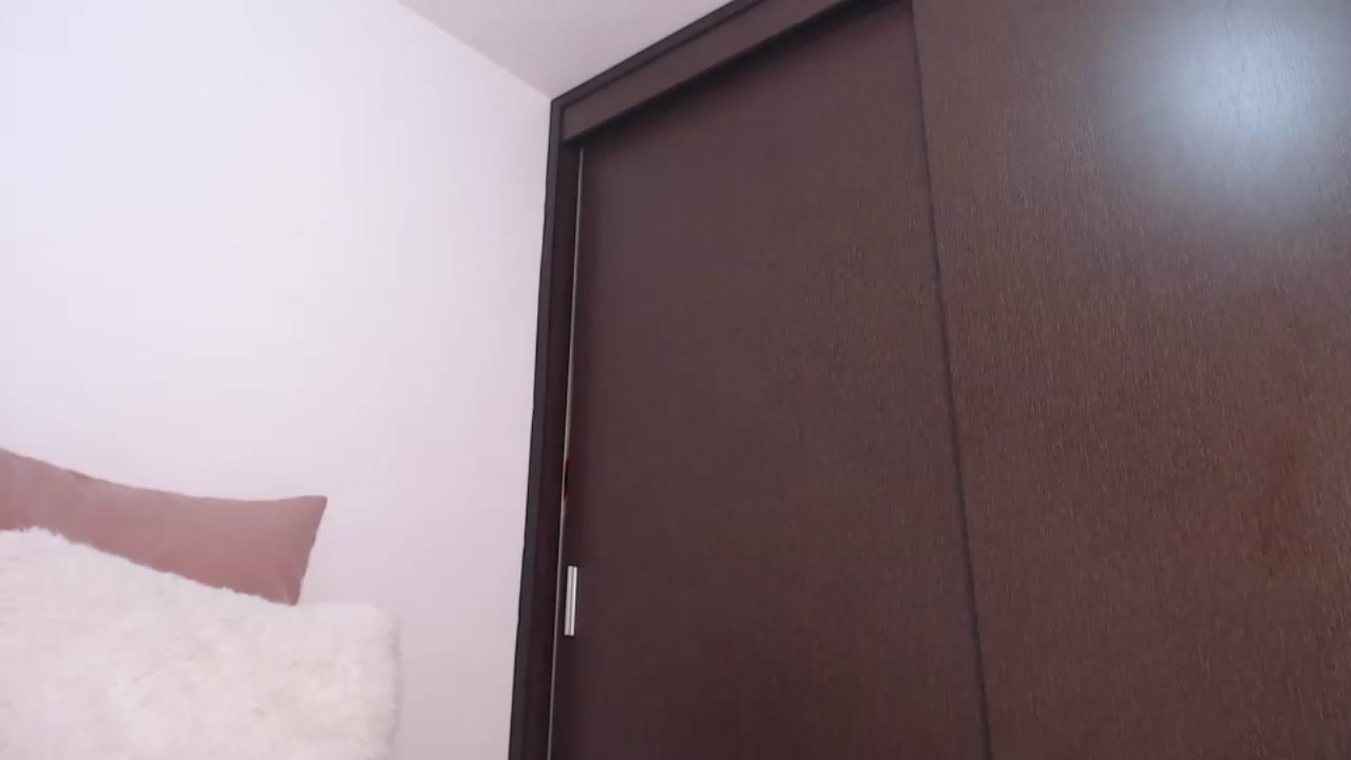 Gallery image thumbnail from AmyLi's myfreecams stream on, 06/15/2026, 06:57 image 15 of 20