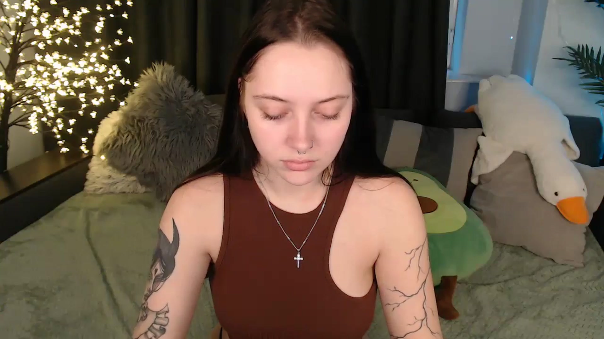 Gallery image thumbnail from AmyWard's myfreecams stream on, 01/09/2026, 14:01 image 8 of 20