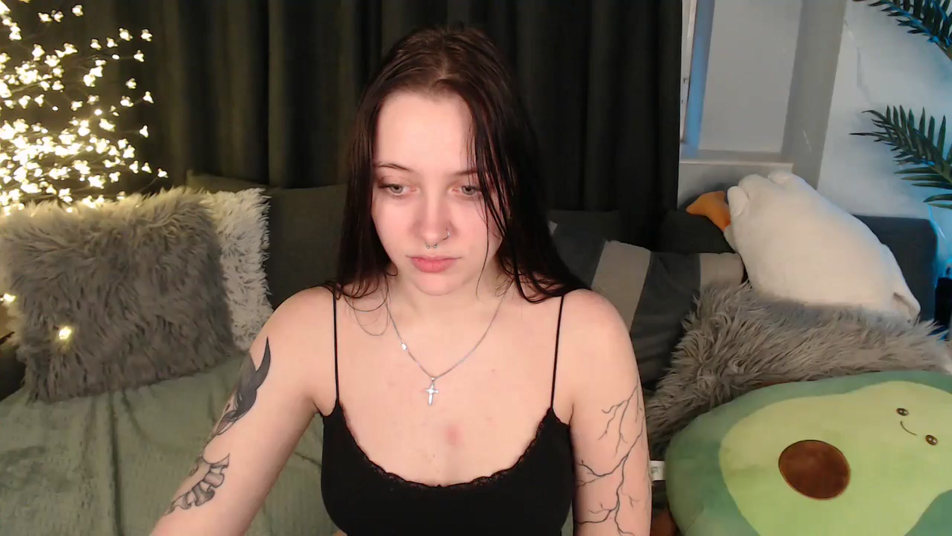 Gallery image thumbnail from AmyWard's myfreecams stream on, 01/10/2026, 14:11 image 2 of 20