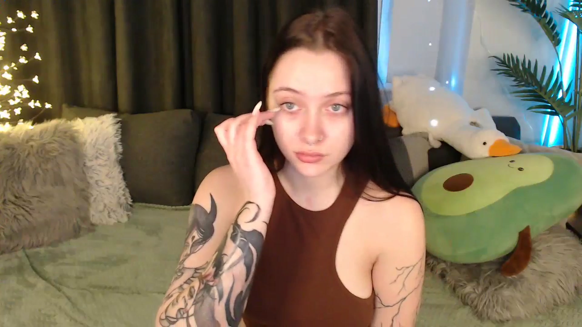 Gallery image thumbnail from AmyWard's myfreecams stream on, 01/13/2026, 10:59 image 17 of 20