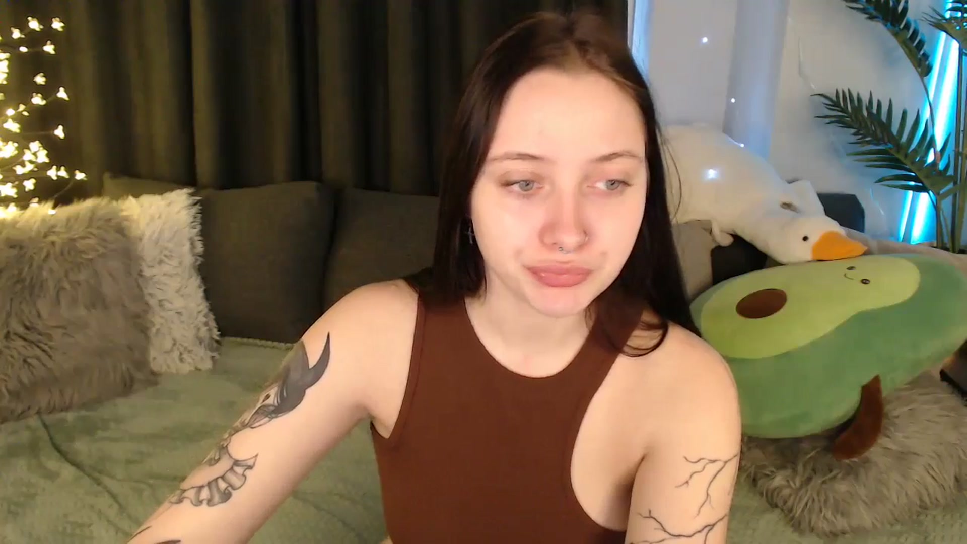 Gallery image thumbnail from AmyWard's myfreecams stream on, 01/13/2026, 10:59 image 14 of 20