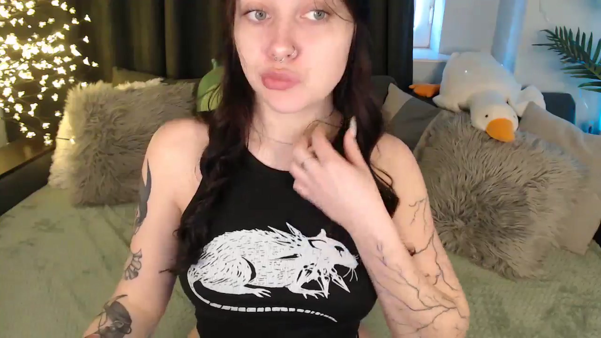 Gallery image thumbnail from AmyWard's myfreecams stream on, 01/16/2026, 09:36 image 19 of 20
