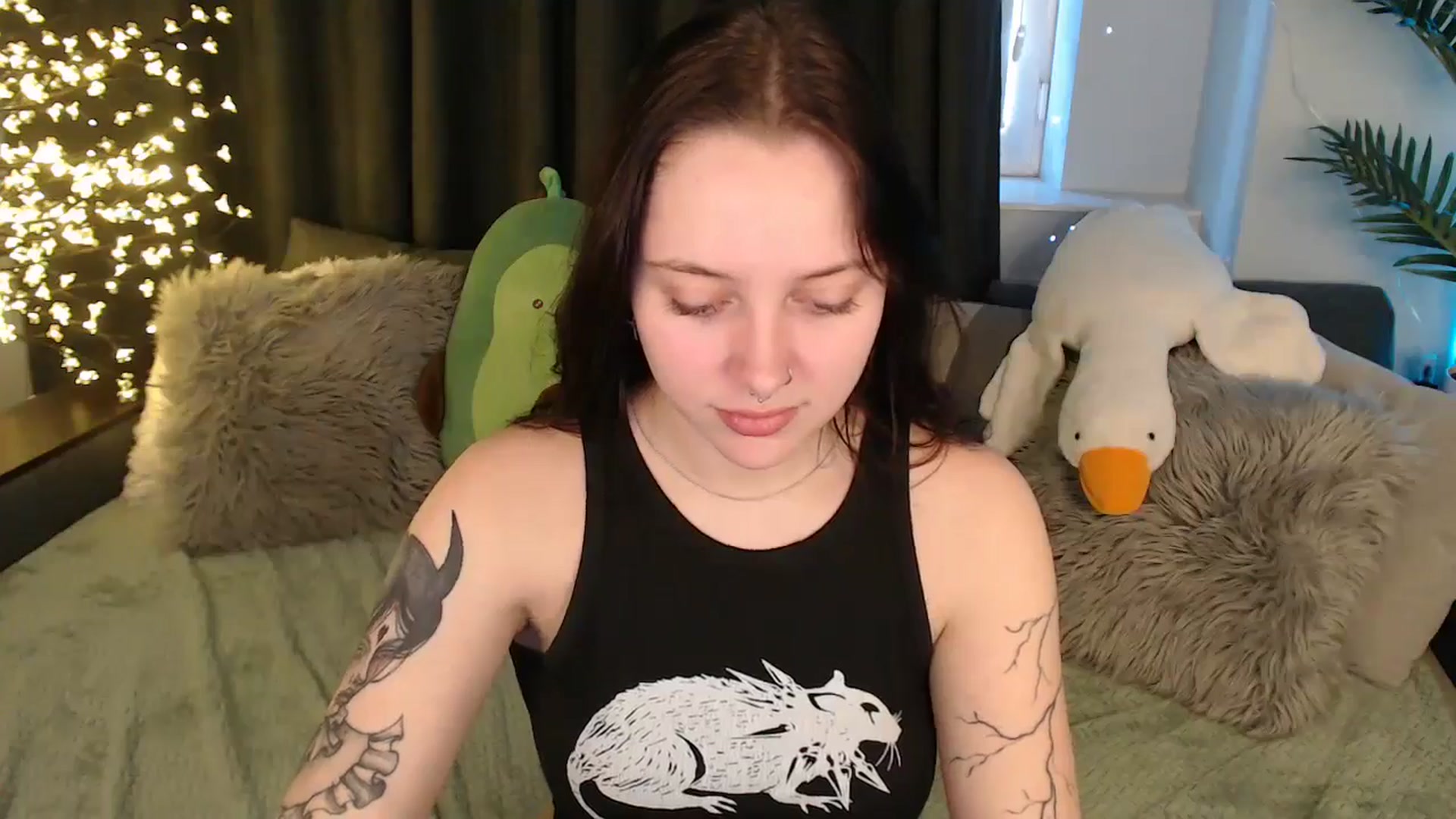 Gallery image thumbnail from AmyWard's myfreecams stream on, 01/16/2026, 11:41 image 20 of 20