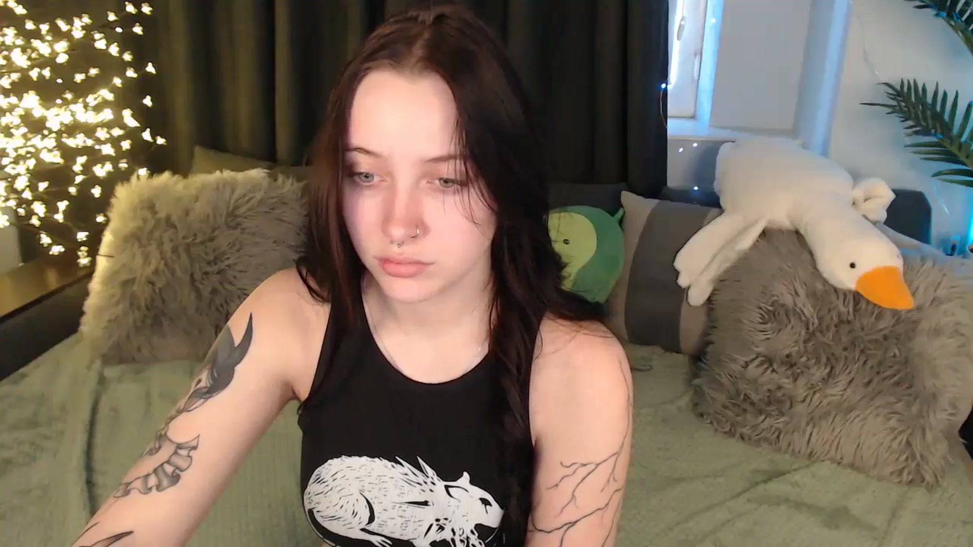Gallery image thumbnail from AmyWard's myfreecams stream on, 01/16/2026, 13:19 image 3 of 20