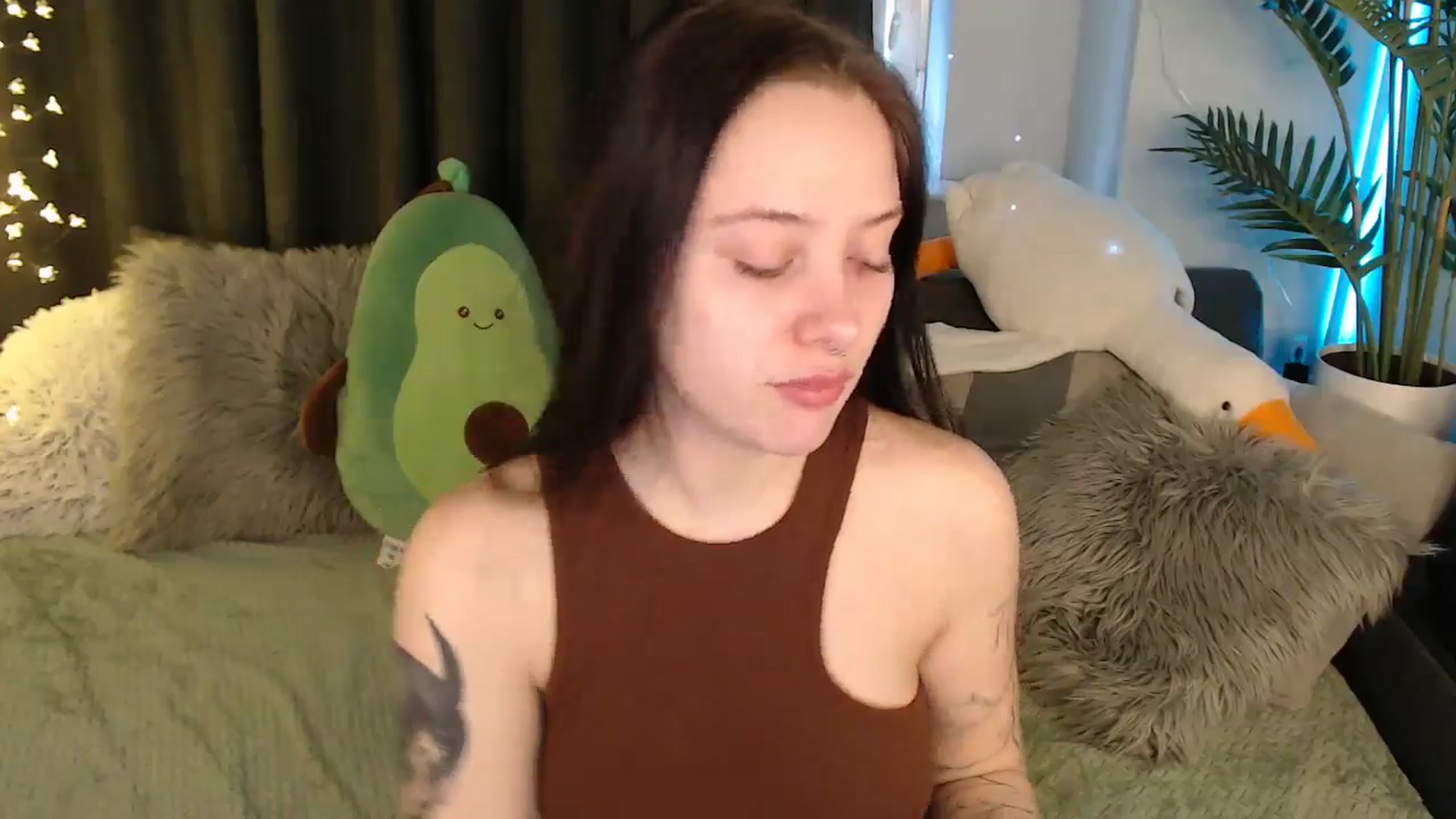 Gallery image thumbnail from AmyWard's myfreecams stream on, 01/18/2026, 09:46 image 14 of 20
