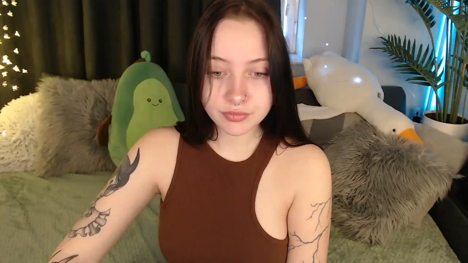 Gallery image thumbnail from AmyWard's myfreecams stream on, 01/18/2026, 09:46 image 12 of 20