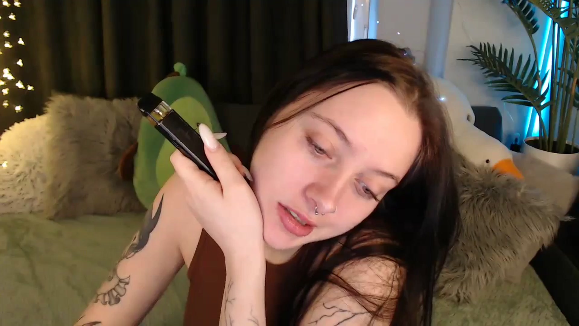 Gallery image thumbnail from AmyWard's myfreecams stream on, 01/18/2026, 09:46 image 11 of 20