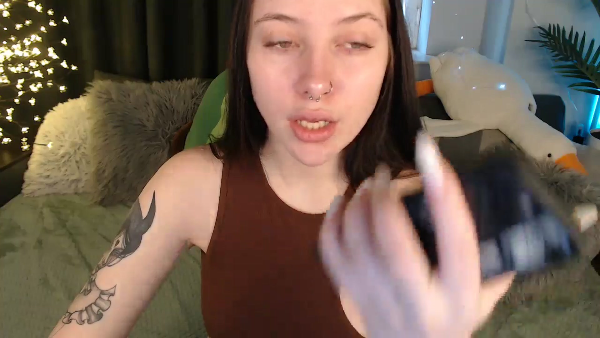 Gallery image thumbnail from AmyWard's myfreecams stream on, 01/18/2026, 11:15 image 6 of 20
