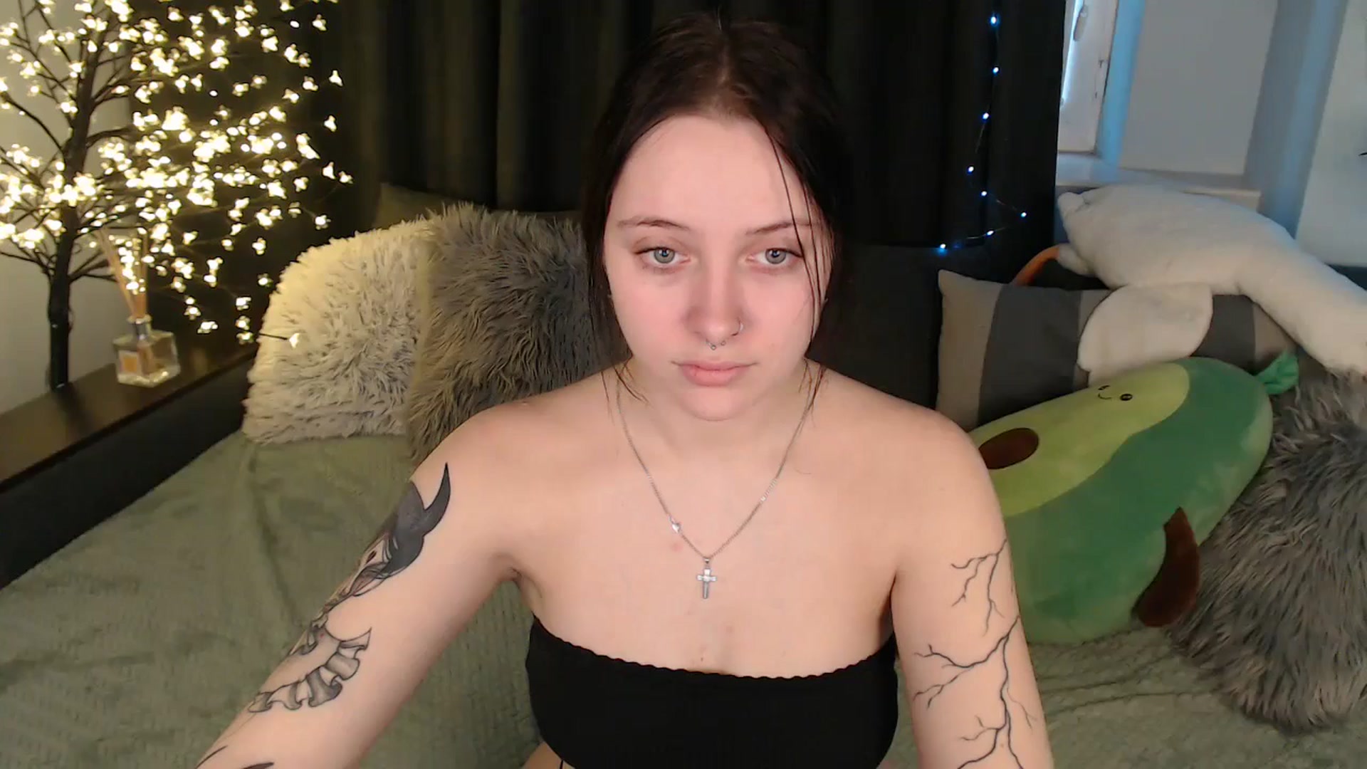 Gallery image thumbnail from AmyWard's myfreecams stream on, 01/23/2026, 12:46 image 19 of 20