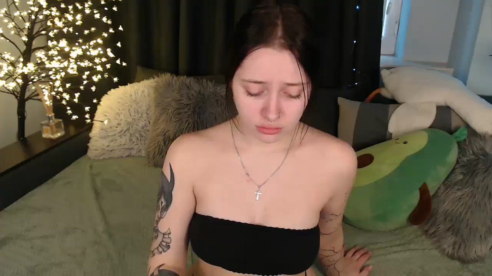 Gallery image thumbnail from AmyWard's myfreecams stream on, 01/23/2026, 12:46 image 18 of 20