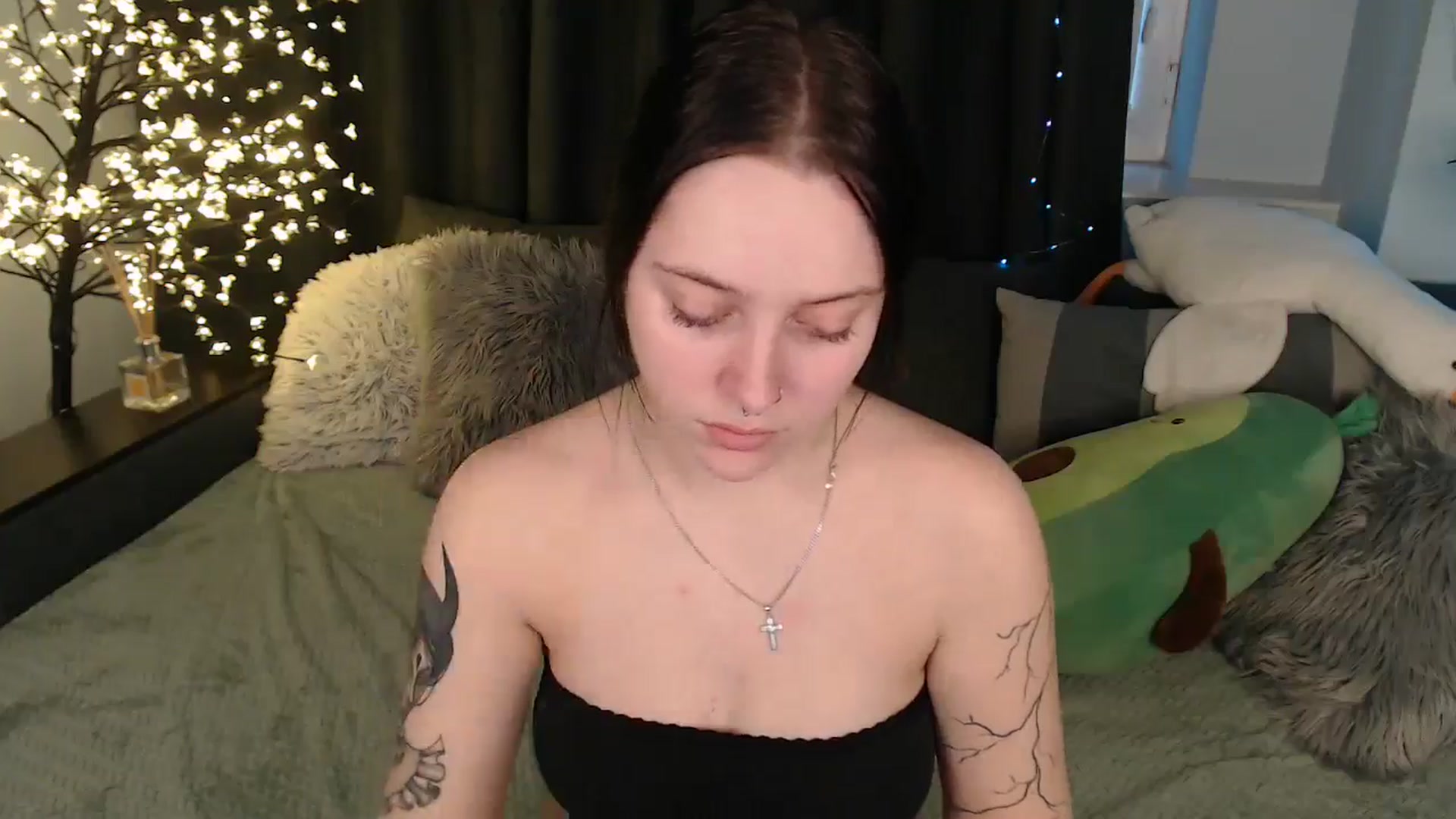 Gallery image thumbnail from AmyWard's myfreecams stream on, 01/23/2026, 14:58 image 9 of 20