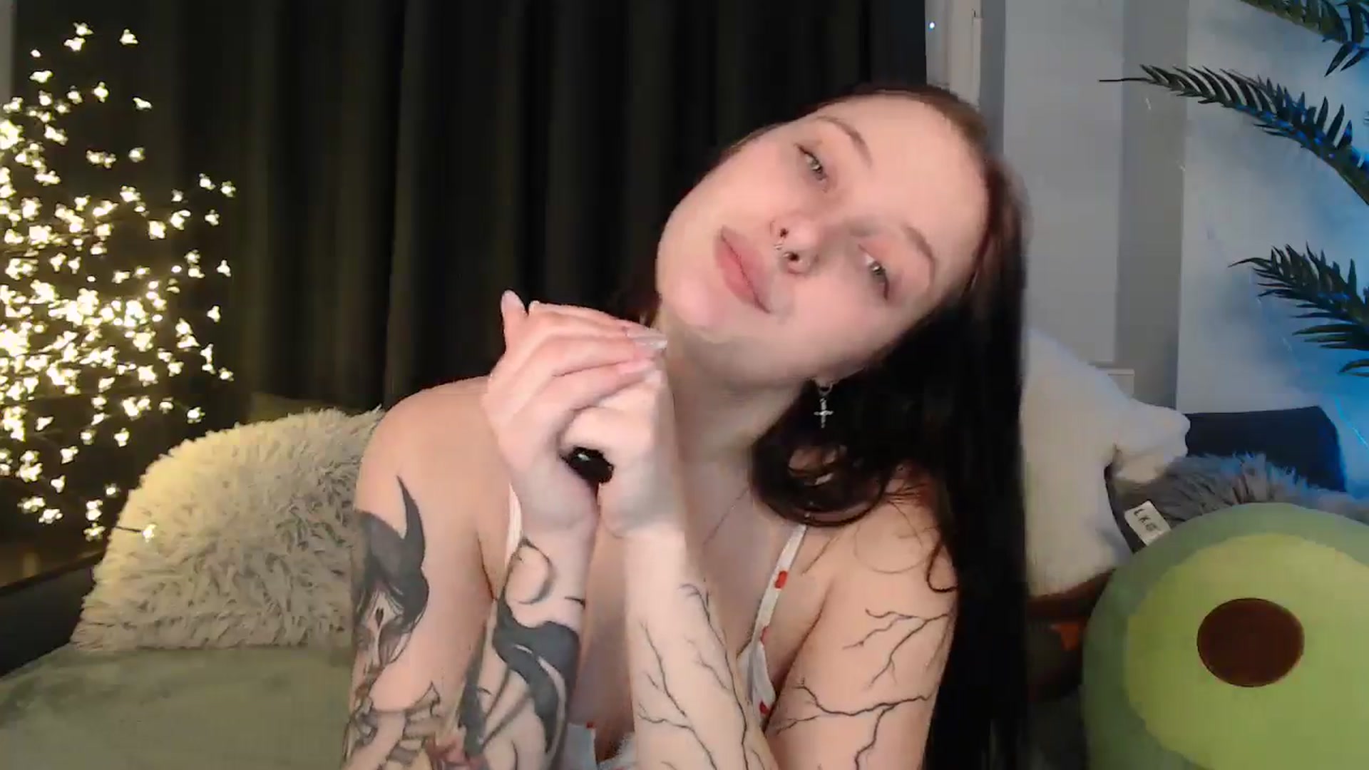Gallery image thumbnail from AmyWard's myfreecams stream on, 01/25/2026, 14:58 image 17 of 20