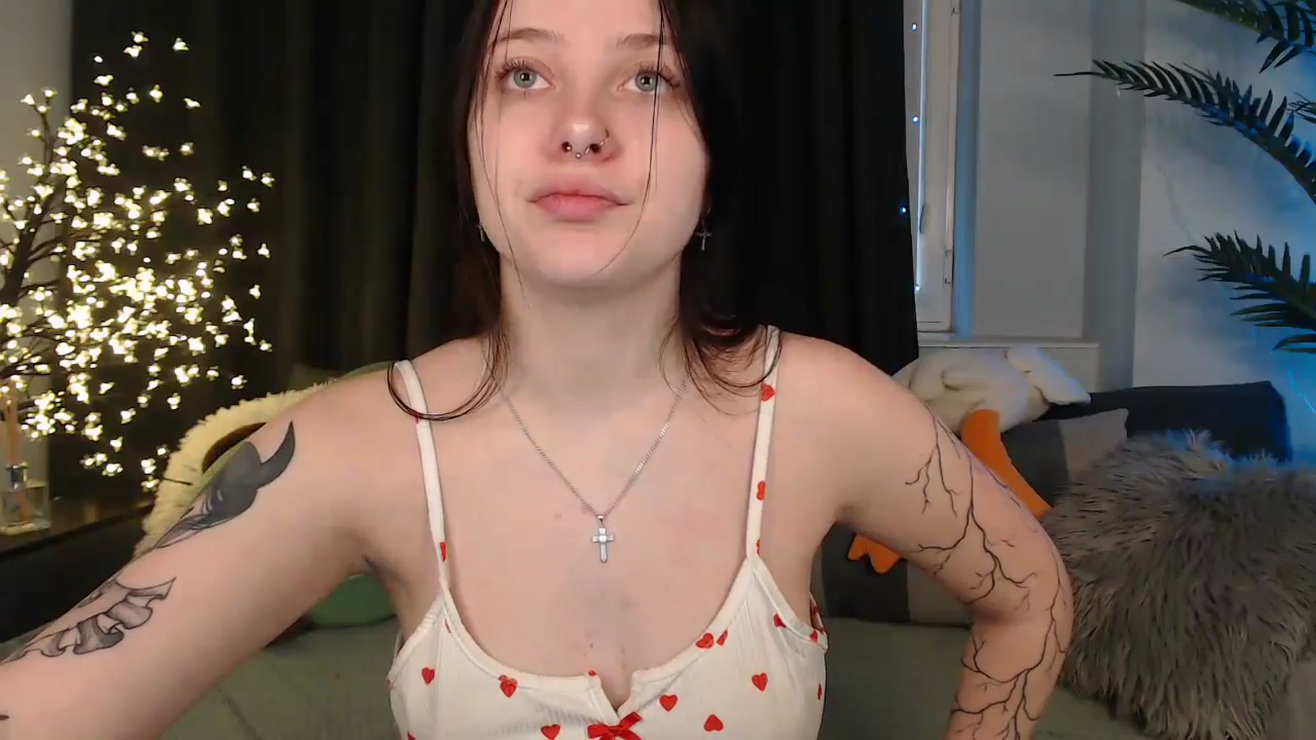 Gallery image thumbnail from AmyWard's myfreecams stream on, 01/27/2026, 10:15 image 7 of 20
