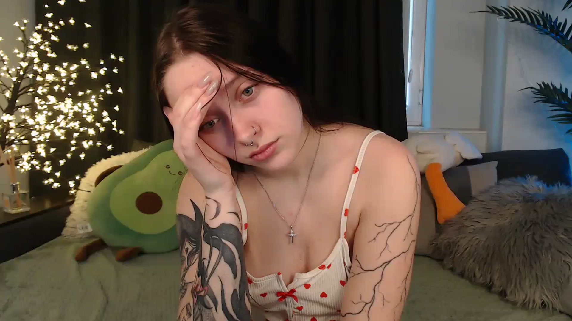 Gallery image thumbnail from AmyWard's myfreecams stream on, 01/27/2026, 10:56 image 15 of 20
