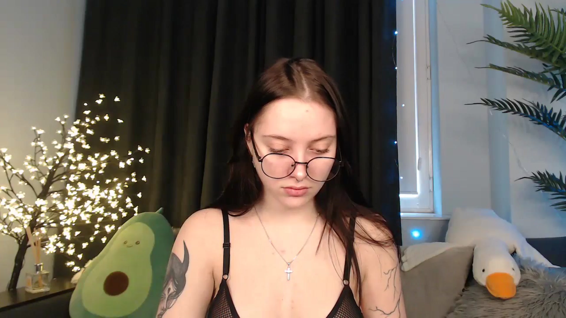 Gallery image thumbnail from AmyWard's myfreecams stream on, 01/28/2026, 10:24 image 18 of 20