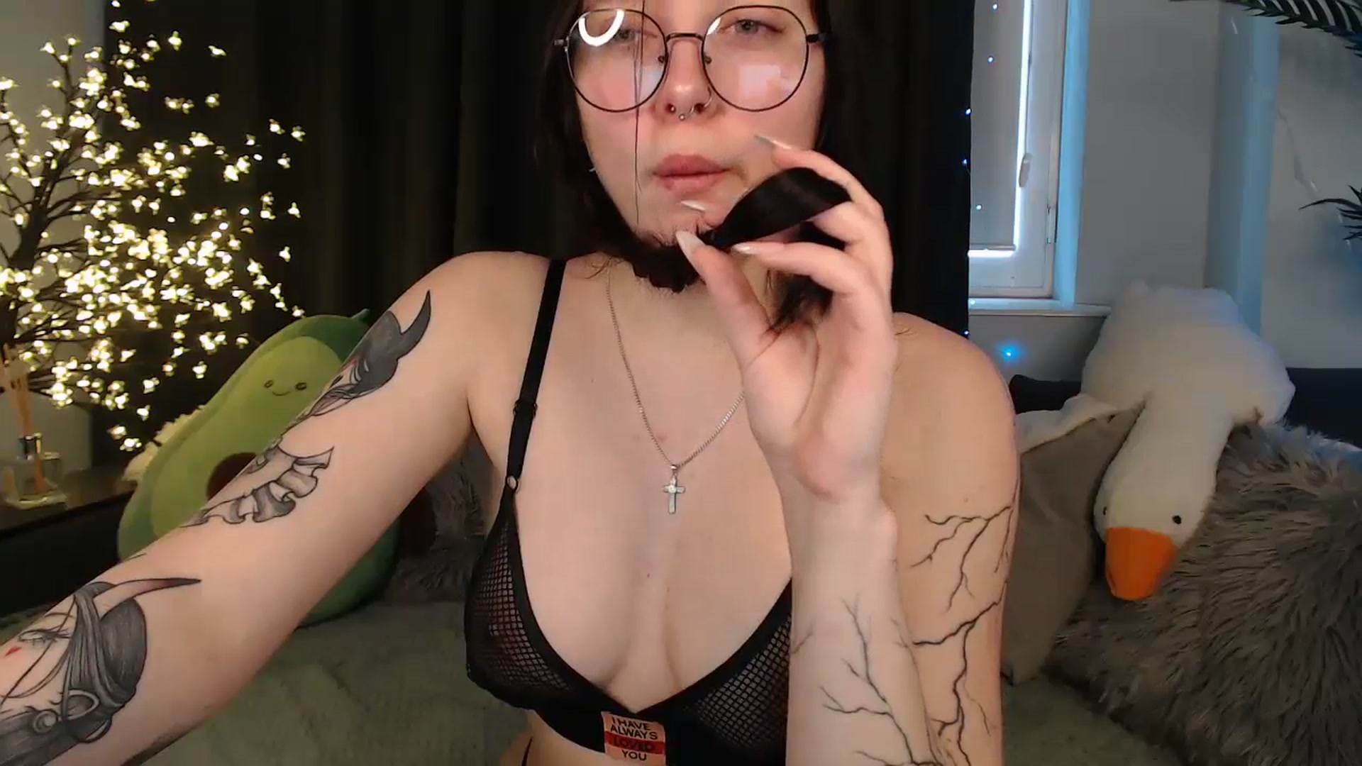 Gallery image thumbnail from AmyWard's myfreecams stream on, 01/28/2026, 12:15 image 17 of 20