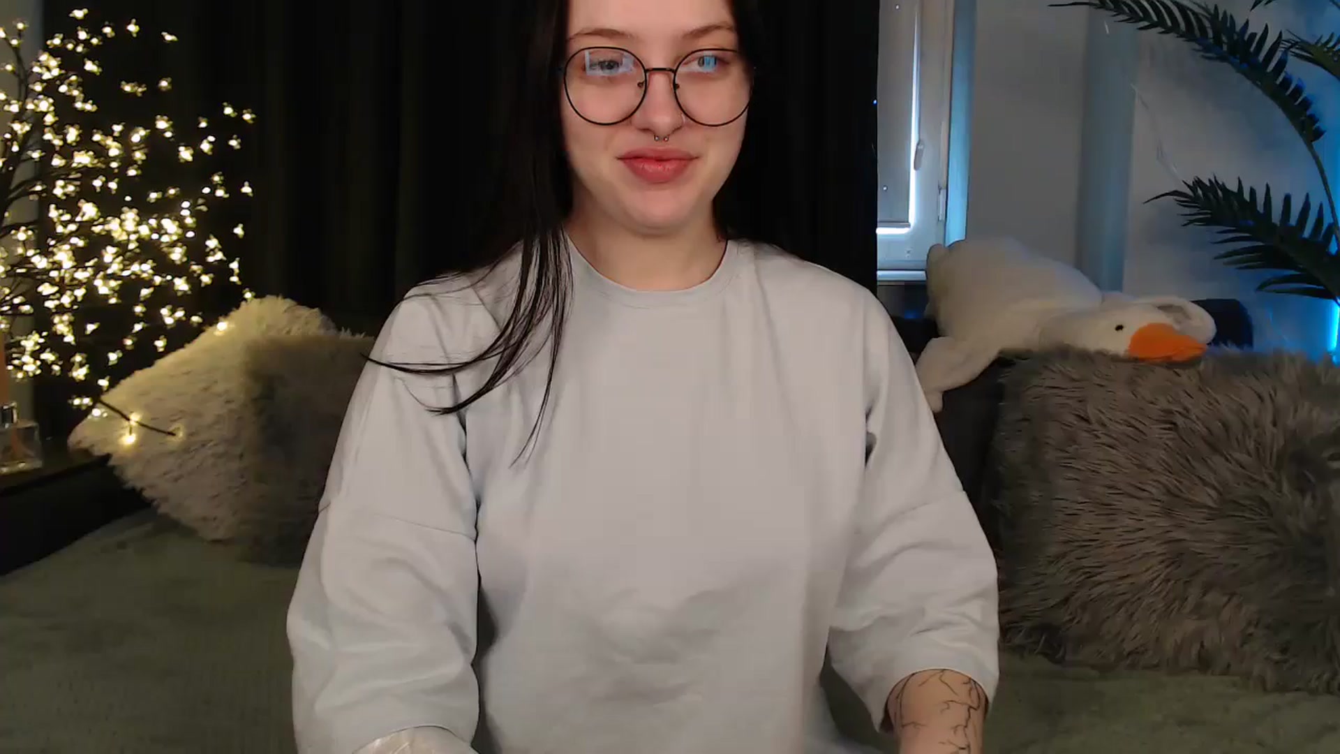 Gallery image thumbnail from AmyWard's myfreecams stream on, 01/31/2026, 09:51 image 1 of 20