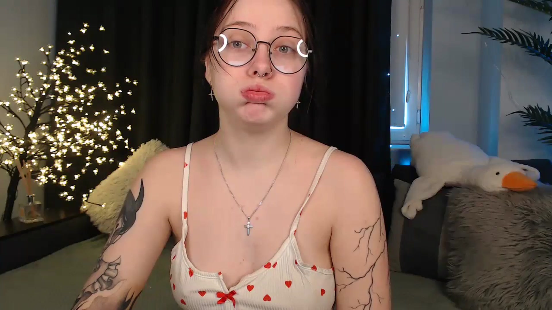 Gallery image thumbnail from AmyWard's myfreecams stream on, 02/01/2026, 09:23 image 14 of 20