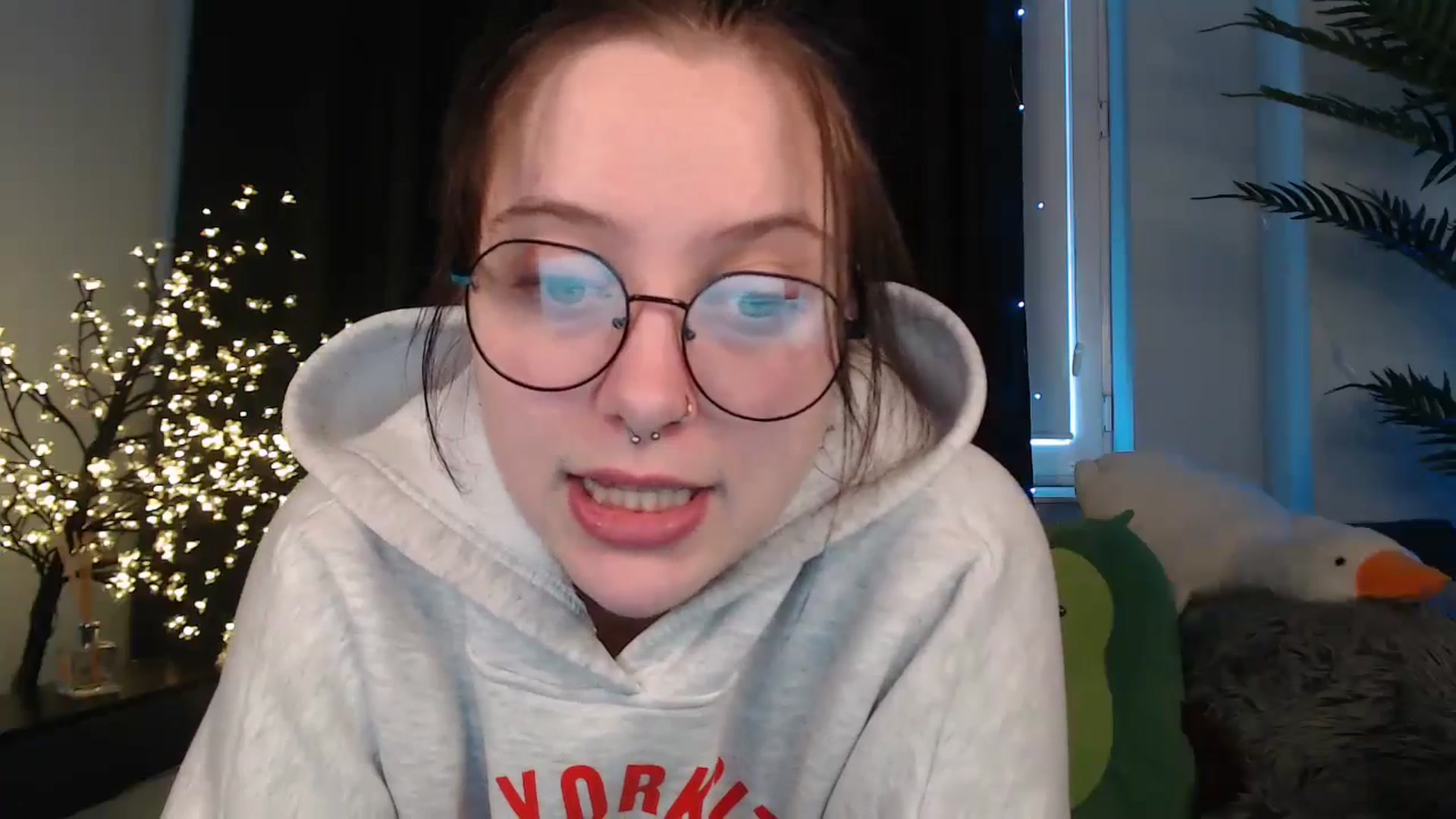Gallery image thumbnail from AmyWard's myfreecams stream on, 02/01/2026, 11:45 image 12 of 20