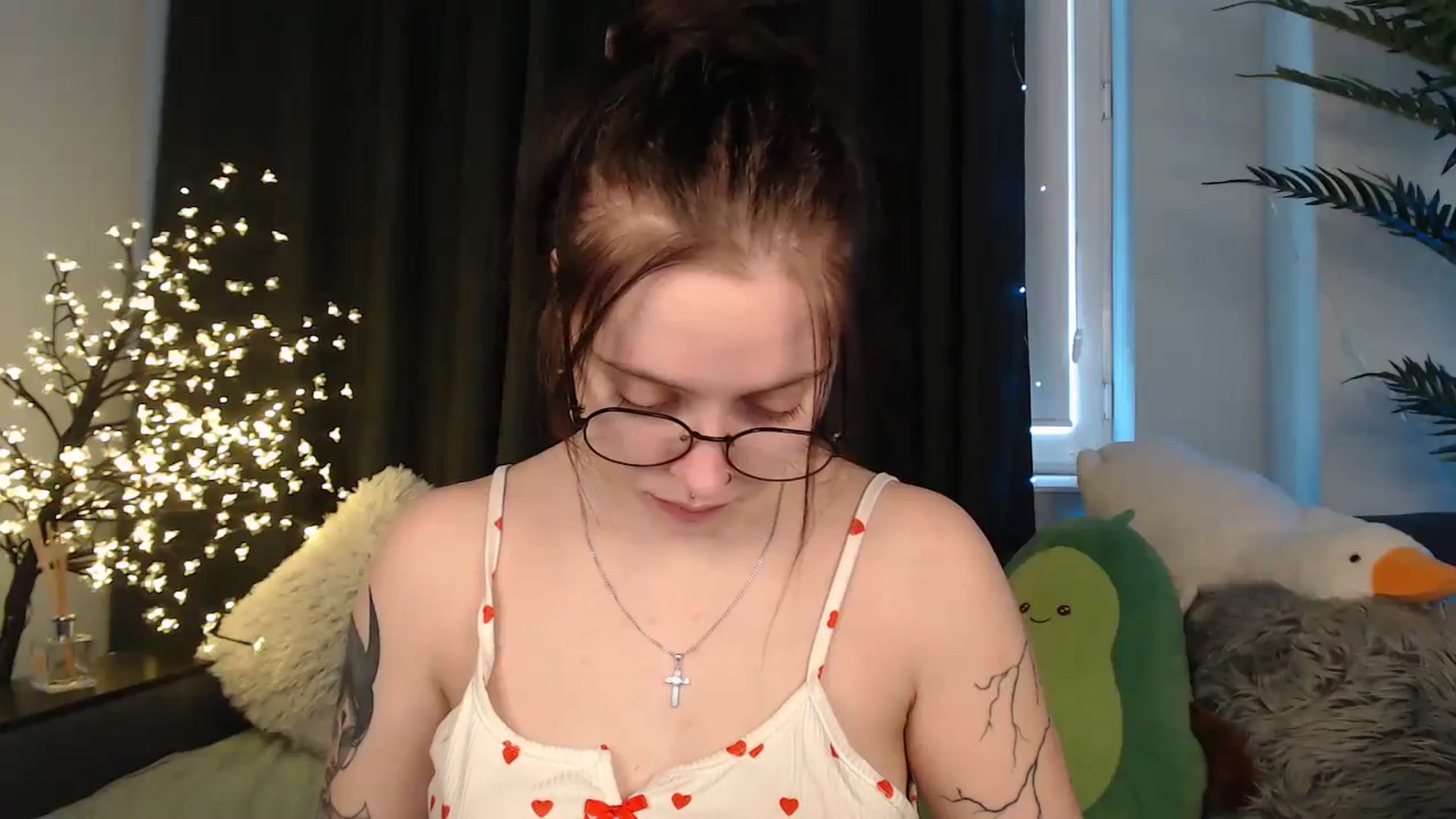 Gallery image thumbnail from AmyWard's myfreecams stream on, 02/01/2026, 13:16 image 7 of 20