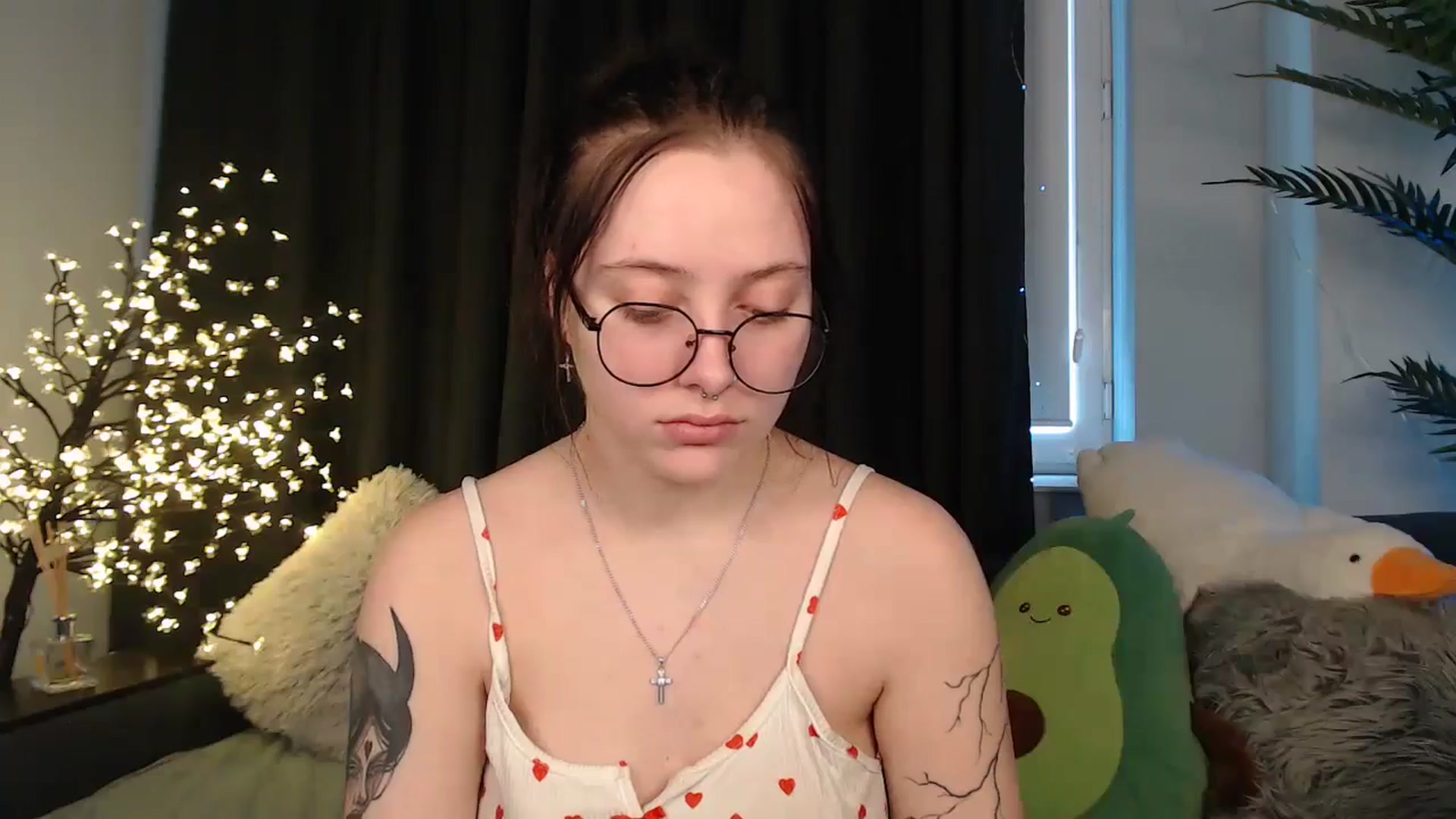 Gallery image thumbnail from AmyWard's myfreecams stream on, 02/01/2026, 13:16 image 15 of 20
