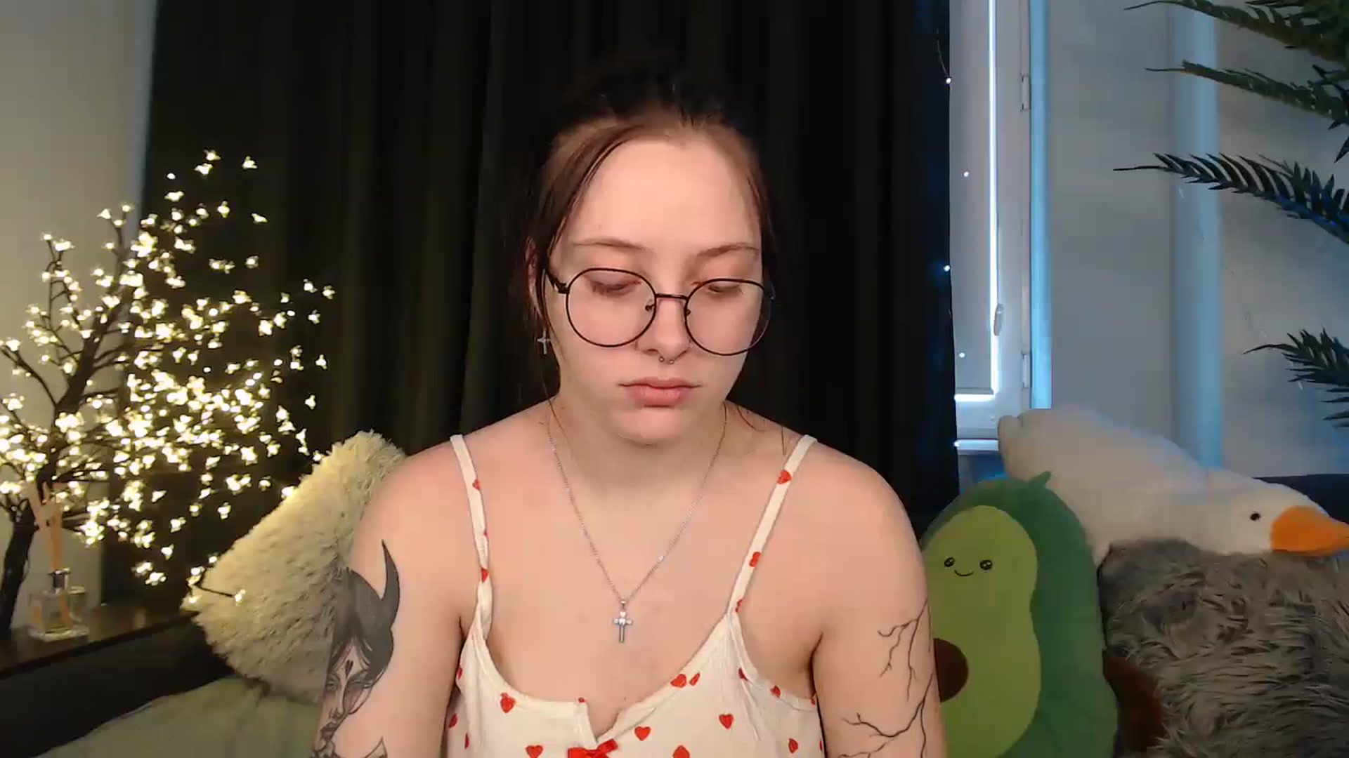 Gallery image thumbnail from AmyWard's myfreecams stream on, 02/01/2026, 13:16 image 16 of 20