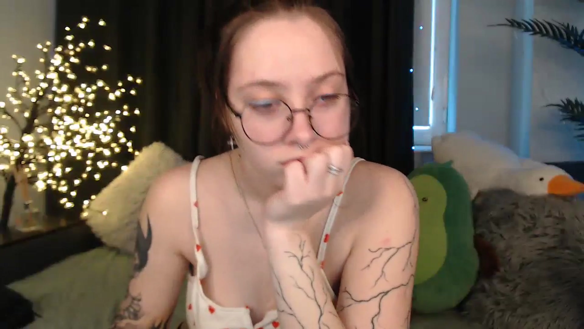 Gallery image thumbnail from AmyWard's myfreecams stream on, 02/01/2026, 14:40 image 2 of 20