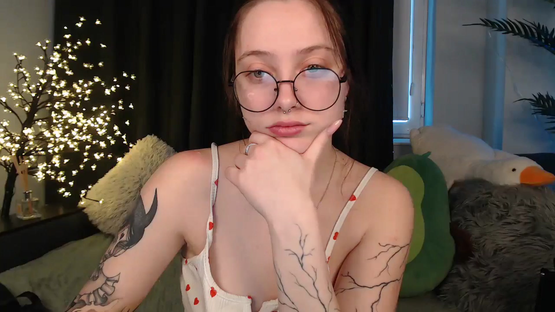 Gallery image thumbnail from AmyWard's myfreecams stream on, 02/01/2026, 14:40 image 10 of 20