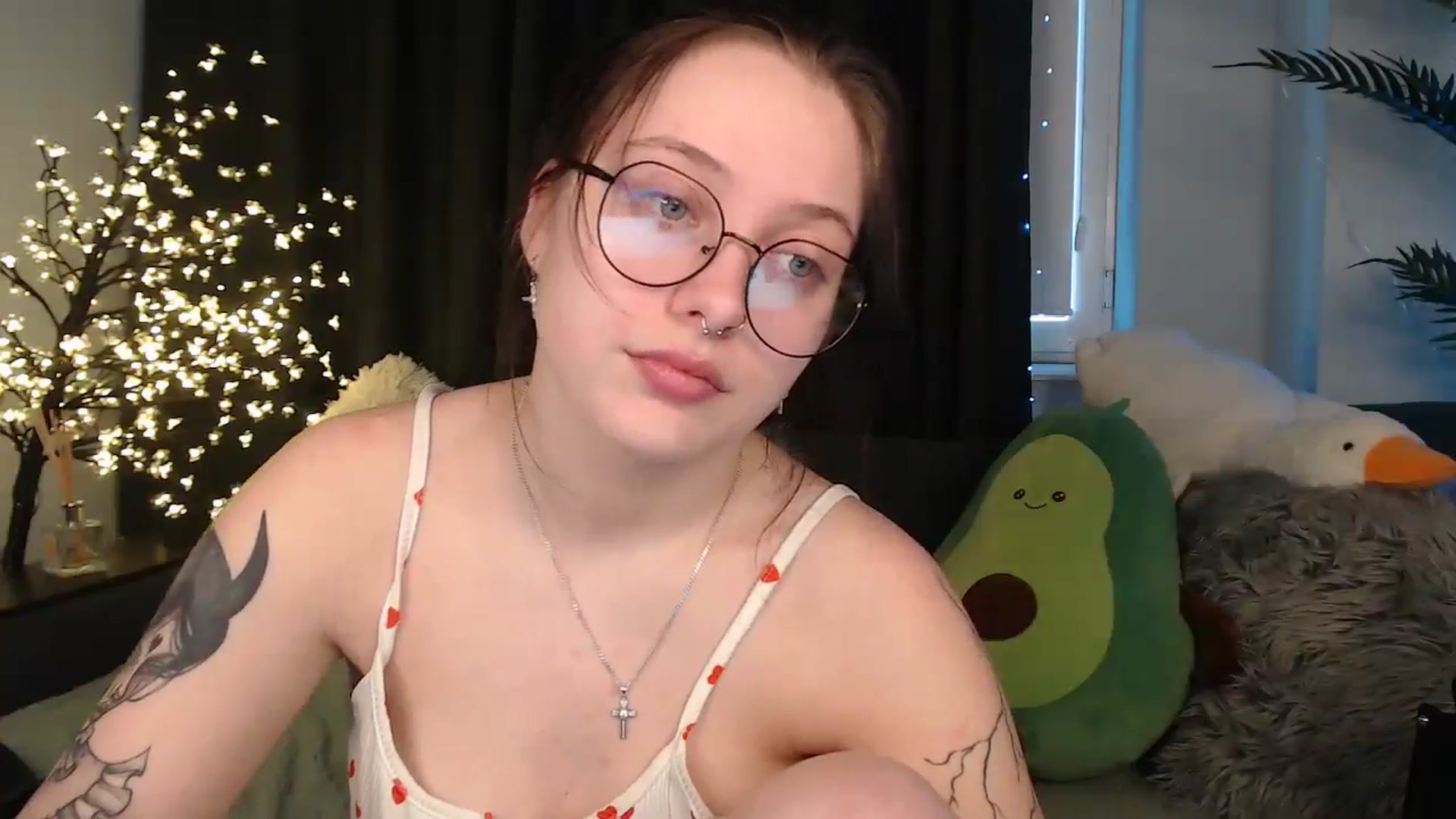Gallery image thumbnail from AmyWard's myfreecams stream on, 02/01/2026, 14:40 image 12 of 20