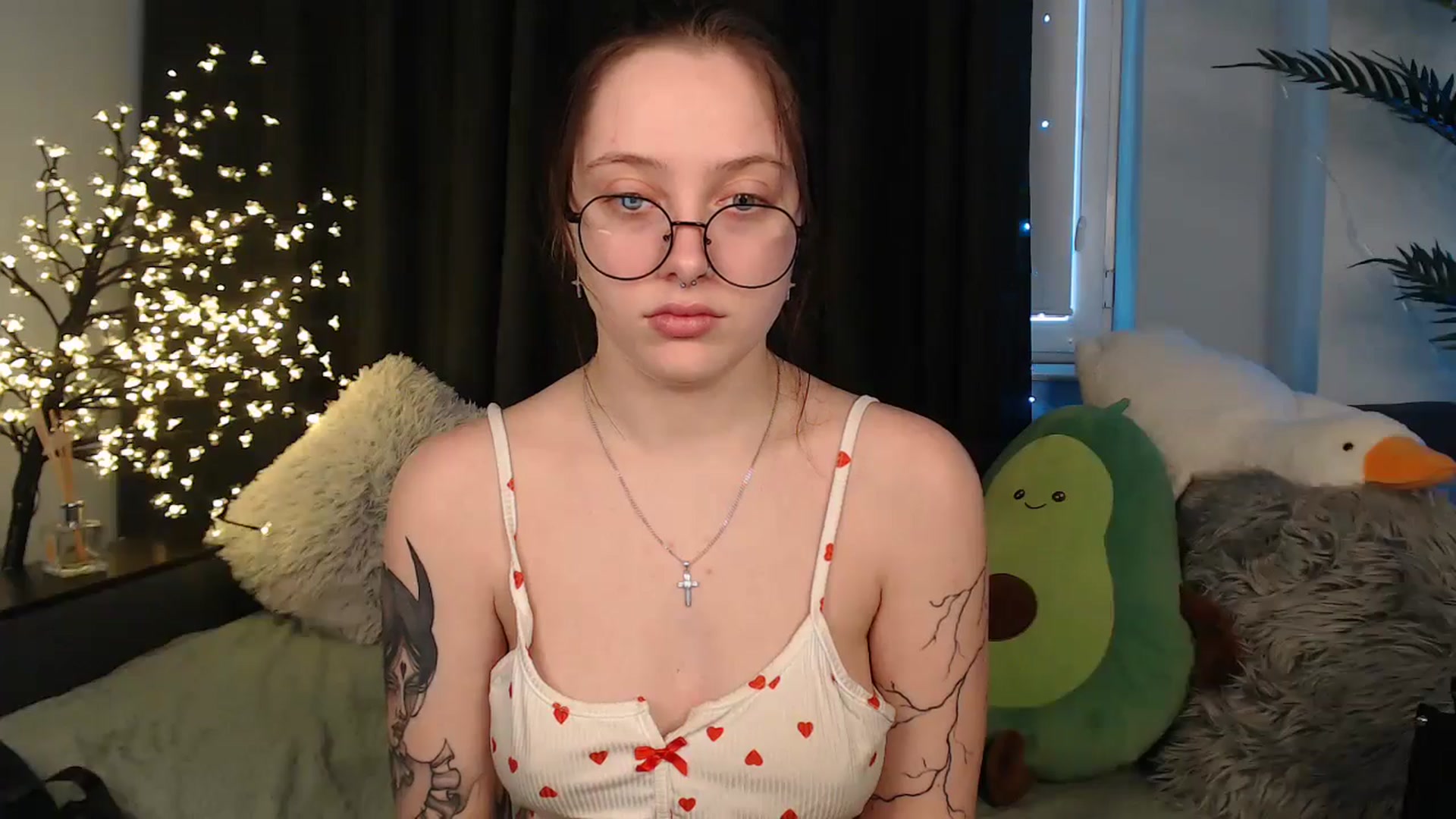 Gallery image thumbnail from AmyWard's myfreecams stream on, 02/01/2026, 14:40 image 14 of 20