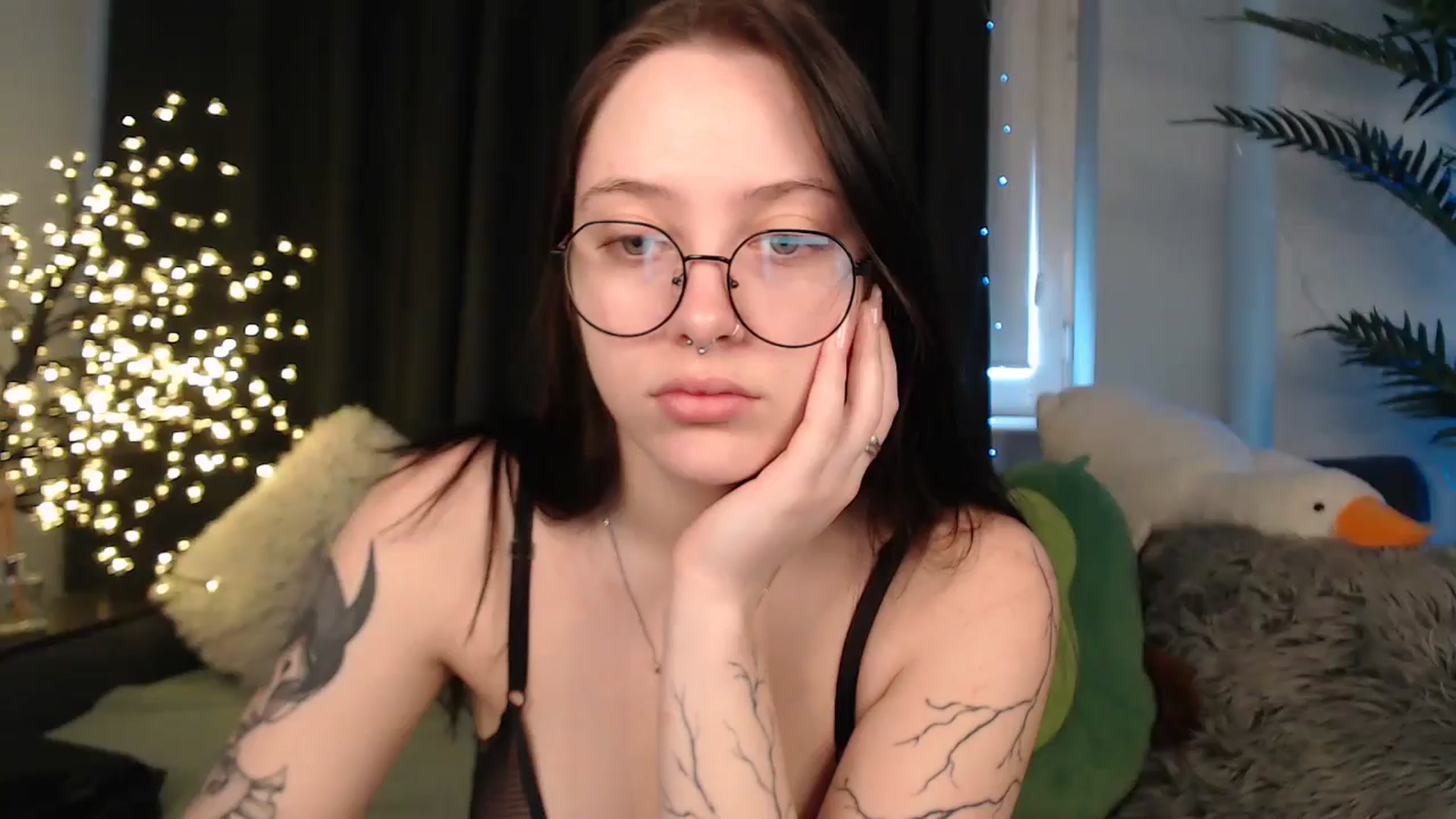 Gallery image thumbnail from AmyWard's myfreecams stream on, 02/02/2026, 09:40 image 3 of 20